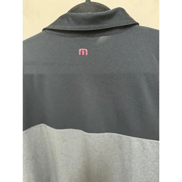 Travis Mathew Black Gray & Red Golf Polo Size XL Lightweight - Picture 3 of 6